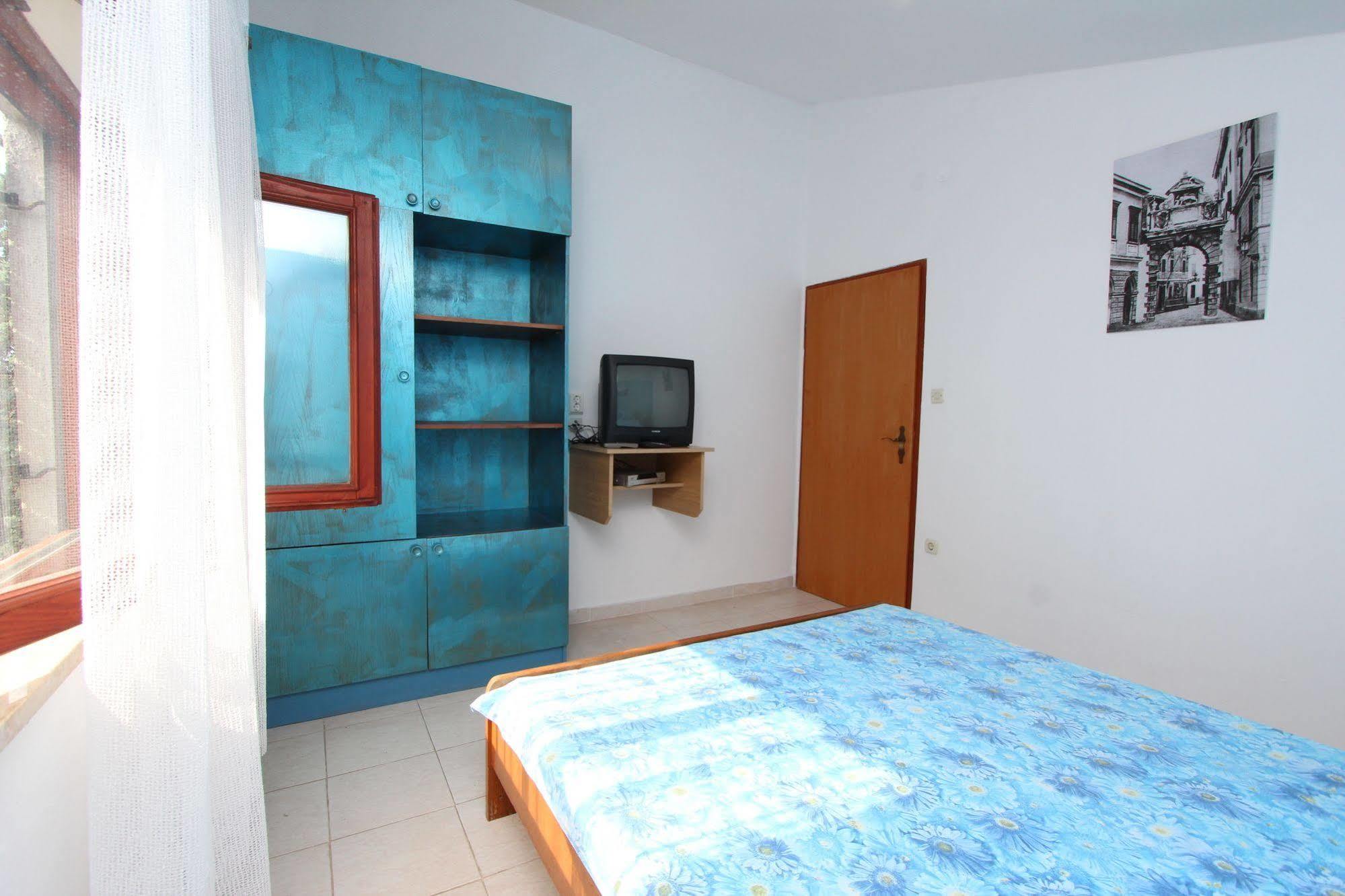 Apartments Tara Ровінь Екстер'єр фото