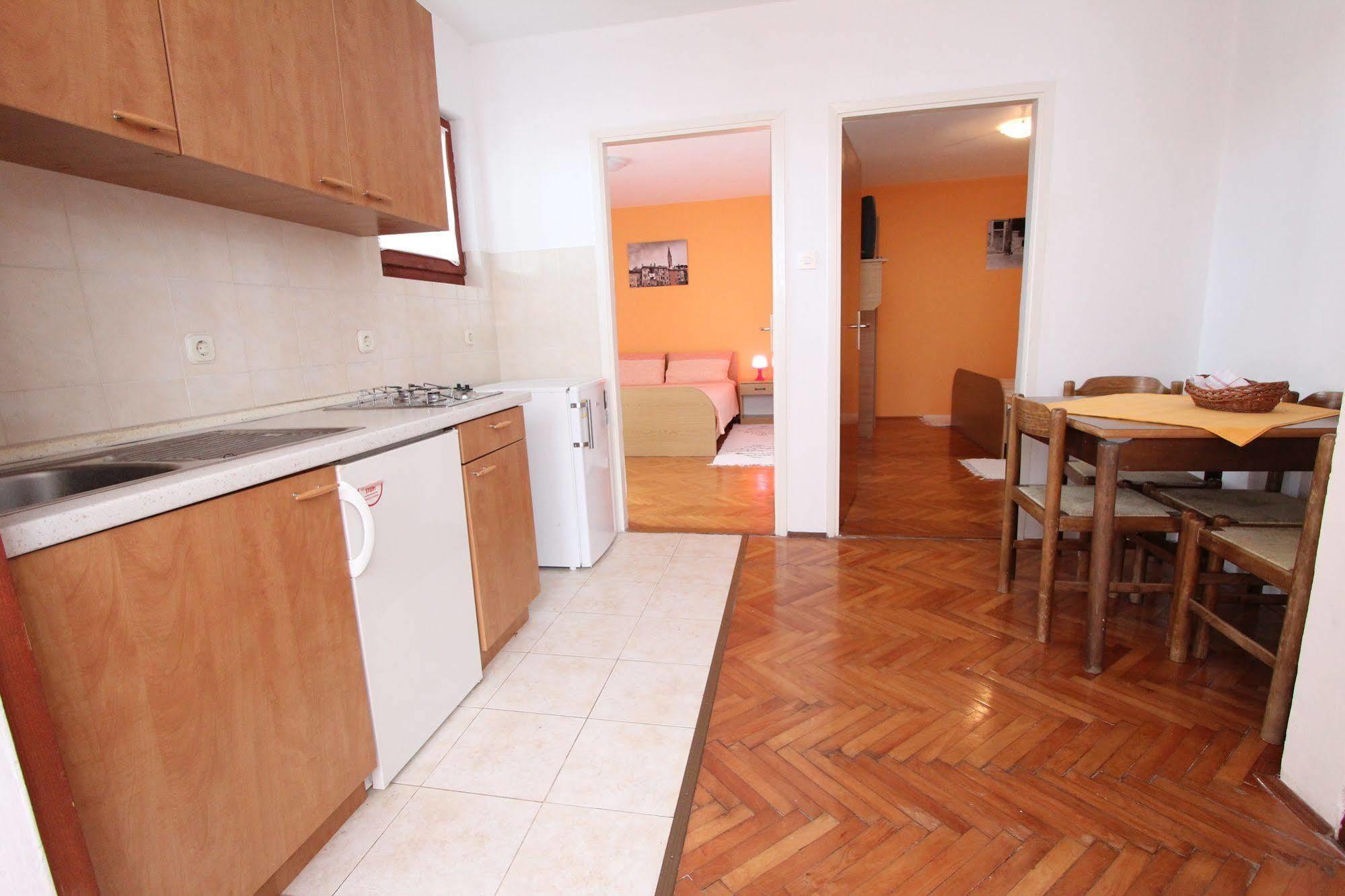 Apartments Tara Ровінь Екстер'єр фото